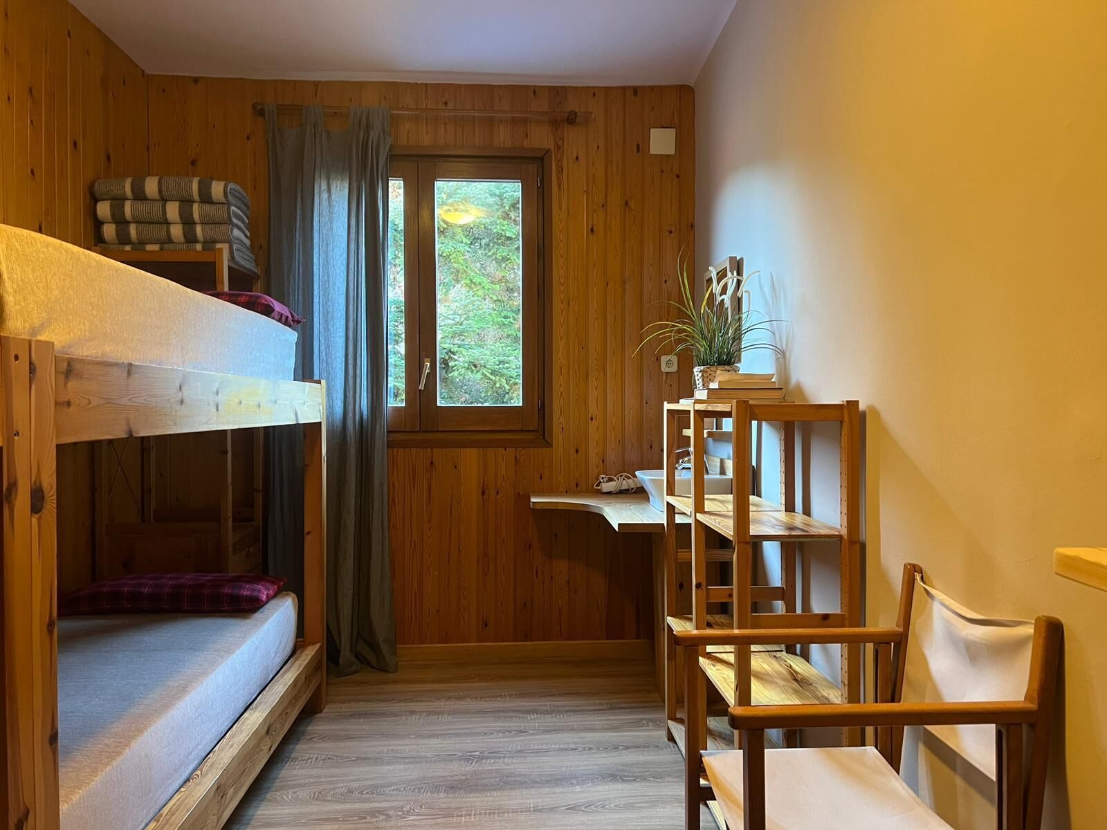 Wifi gratis y ropa de cama