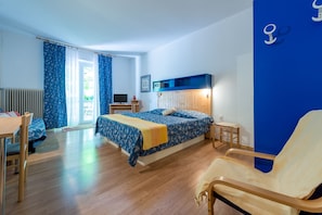 Superior-Studio, Terrasse | Kostenloses WLAN, Bettwäsche