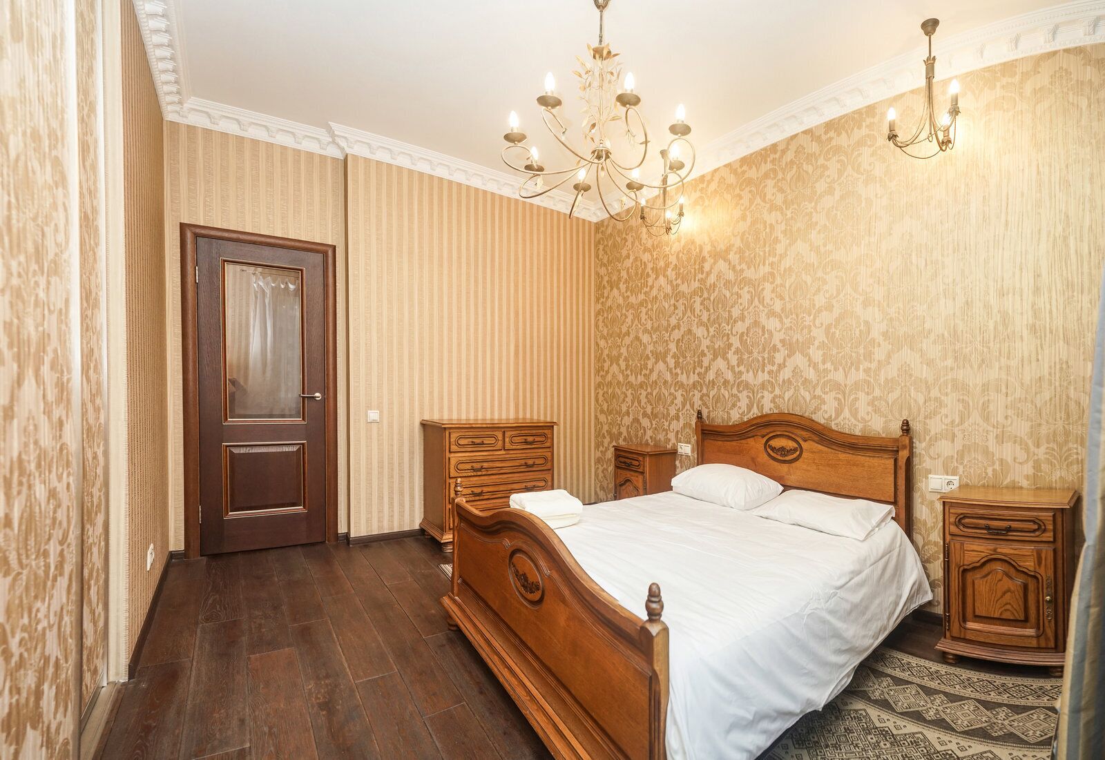 1 chambre, fer et planche à repasser, Wi-Fi gratuit, draps fournis