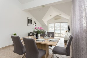 Apartment, 3 Bedrooms | Living room | Flat-screen TV - Apartment Ria (Dubrovnik)