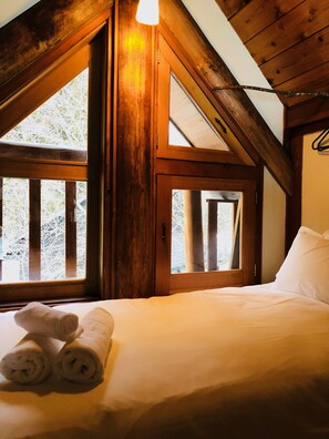 Chalet | Individueel gemeubileerd, een strijkplank/strijkijzer, reisbedje