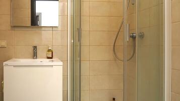 Apartment | Badezimmer