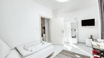 Habitación individual estándar, baño compartido | Wifi gratis y ropa de cama