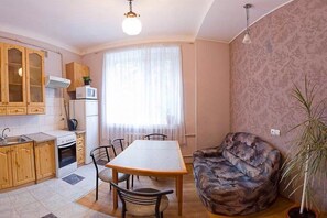 Apartment, 1 Bedroom | Private kitchen