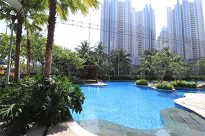 Kolam renang outdoor