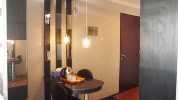 Appartement, 1 chambre | Repas dans la chambre