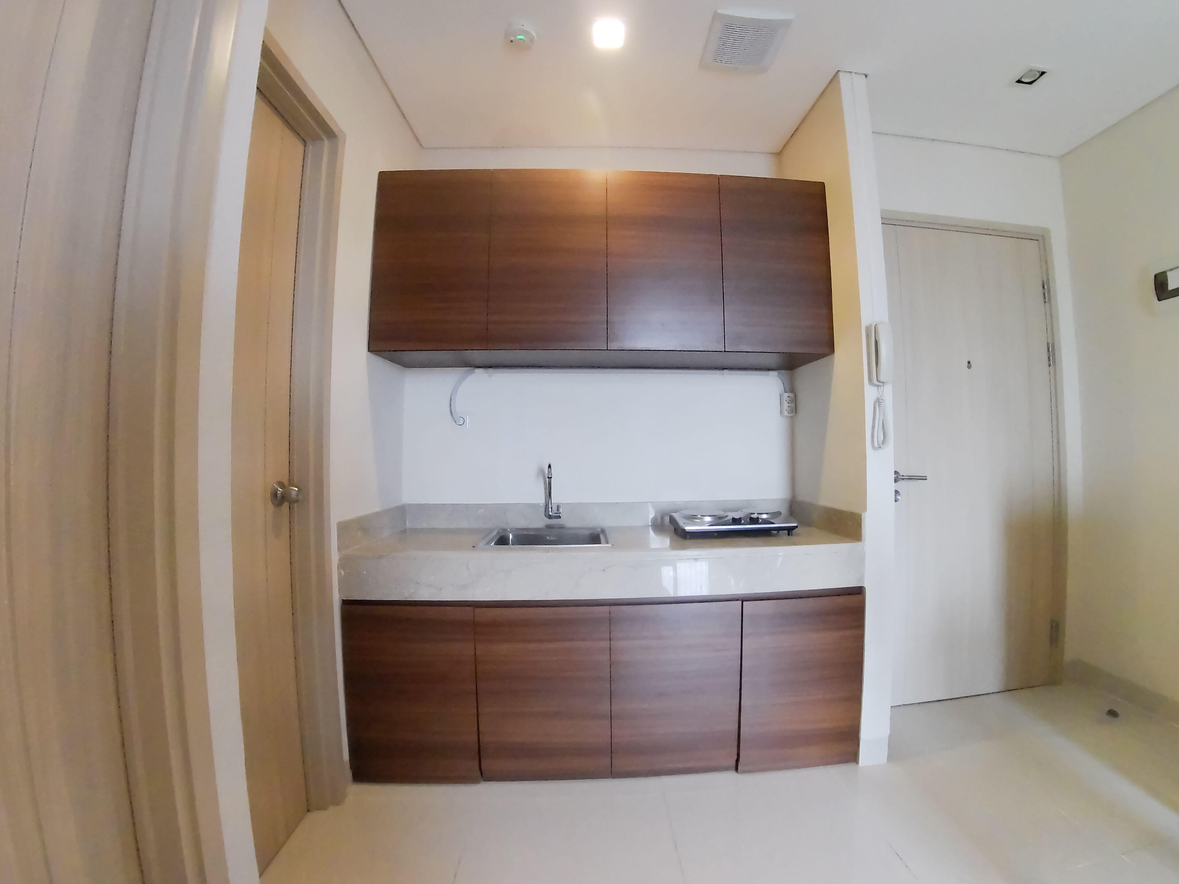 Apartment, 2 Schlafzimmer | Eigene Kochnische | Kühlschrank, Herdplatte, Wasserkocher, Kochgeschirr/Geschirr/Besteck