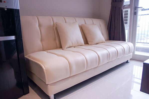 Apartment, 2 Bedrooms | Living room | LCD TV - Apatel Elpis Residences 09B01 (Jakarta)