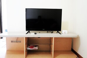 Apartamento, 2 quartos | TV