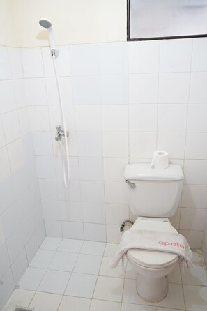 Apartment, 2 Bedrooms | Bathroom