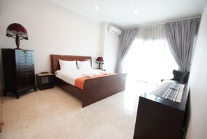 Apartment, 2 Bedrooms | 2 bedrooms, bed sheets - Apatel Senayan Residence (Jakarta)