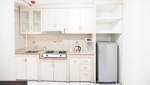 Ảnh chưa phân loại, 5 trong số 28 ảnh, nút