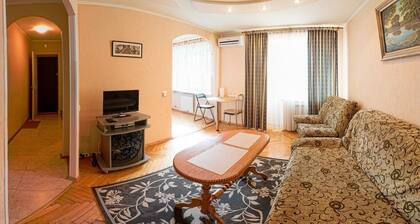 Apart Kiev Klovskiy spusk 12