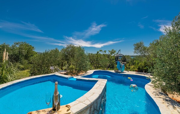 Outdoor pool, pool loungers