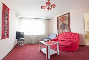 Apartment | 1 bilik tidur, seterika/papan seterika, Wi-fi percuma, cadar katil