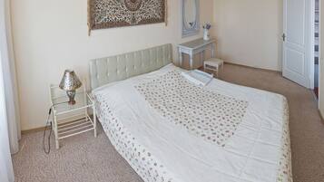 Apartment | 1 bedroom, iron/ironing board, free WiFi, bed sheets