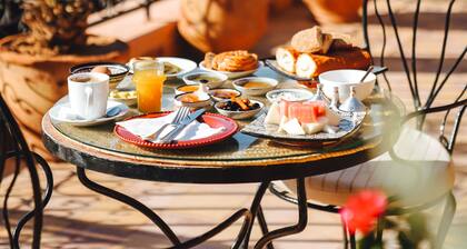 Hotel Sherazade