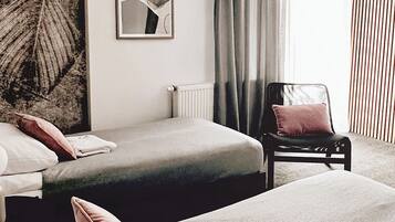 Business Twin Room (P7) | Free WiFi, bed sheets