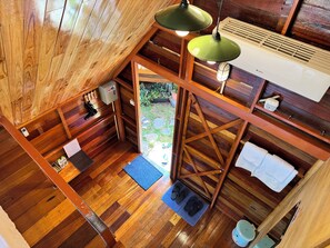 Phòng Superior | Bộ đồ giường cao cấp, nệm cao su hoạt tính (memory foam), minibar 