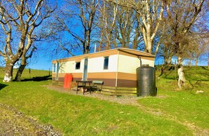 Exterior - Rural Cambrian retreat amidst Welsh pastures (Ystrad Meurig)