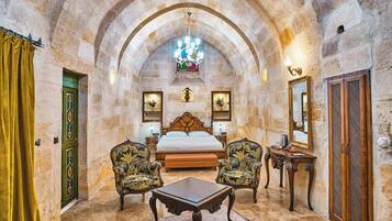 Superior Mansion Suite | Premium bedding, minibar, in-room safe, individually decorated