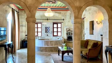 Sultan Suite | 1 間臥室、高級寢具、迷你吧、客房內保險箱