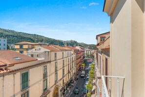 Balcony - Romantic Suite Sorrento center with Balcony & View (Sorrento)