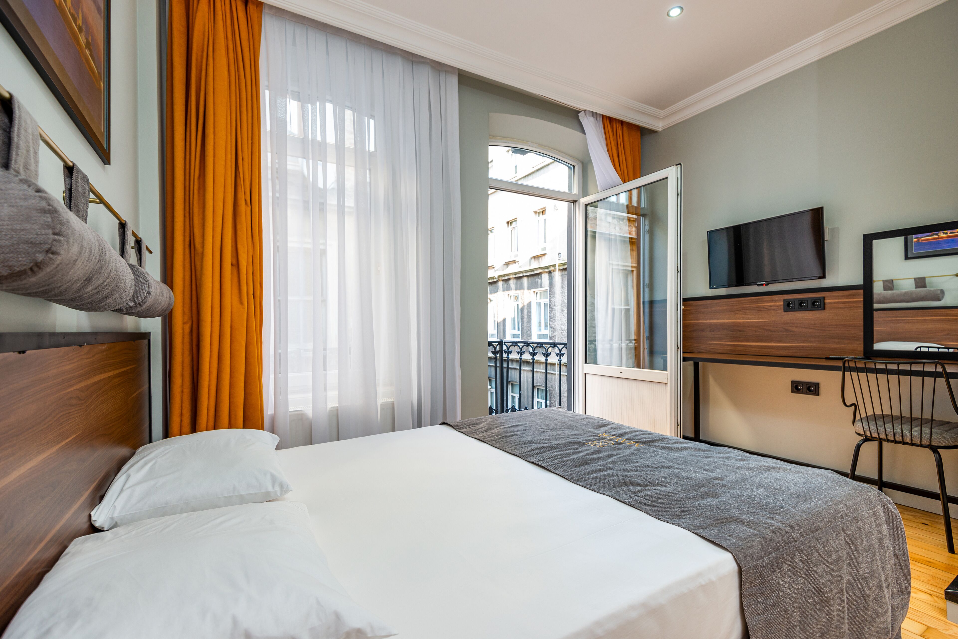 Photo - Aram Kerasi Rooms