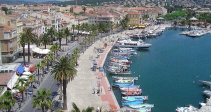 Villa à 400m de la plage et piscine privée.