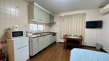 Comfort Apartment, 2 Bedrooms, Private Bathroom | 1 bedroom, individually furnished, blackout drapes, soundproofing