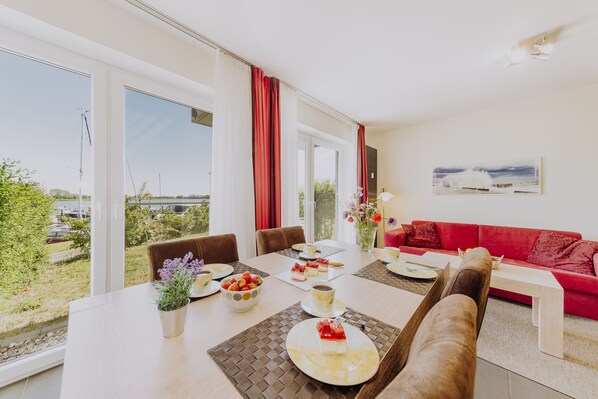 تناول الطعام