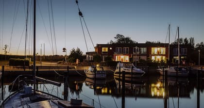 Apartment in the harbor