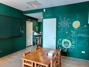Down duvets, individually decorated, free WiFi - San Jo Hostel (Kaohsiung)