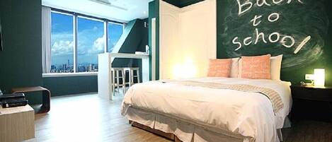 Habitación estándar doble, vistas a la ciudad | Edredones de plumas, decoración individual, wifi gratis