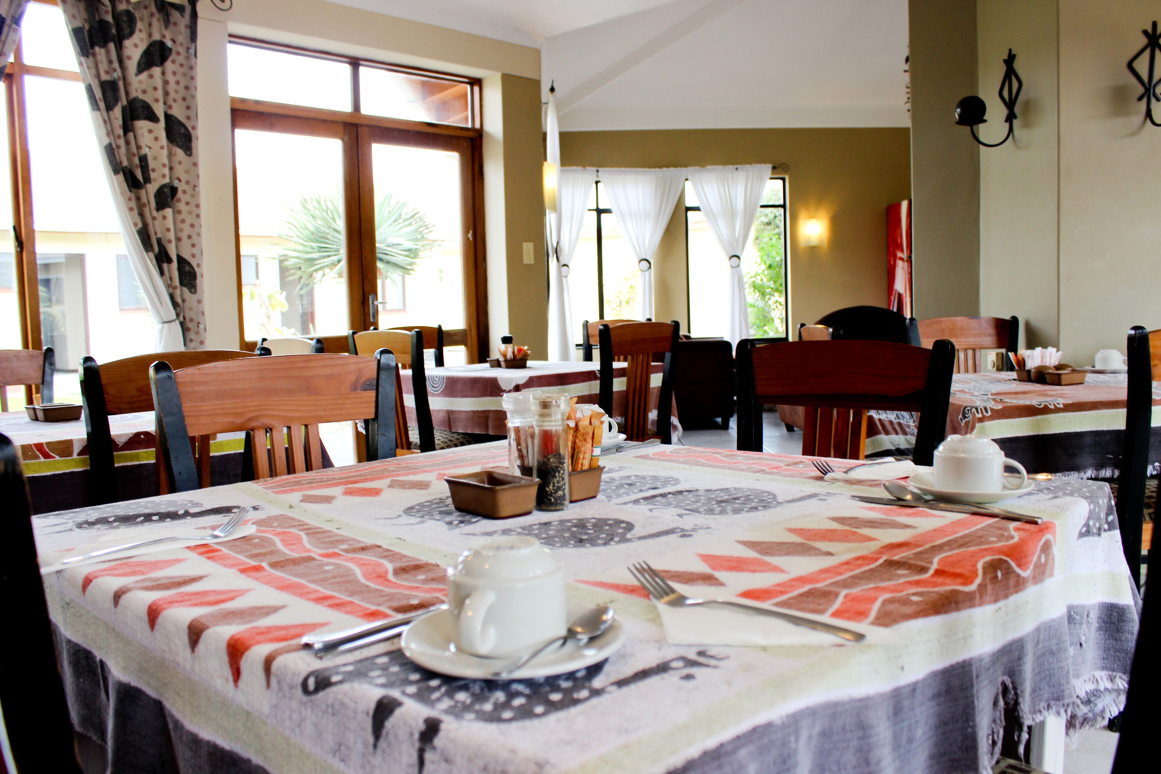 Free buffet breakfast on weekends