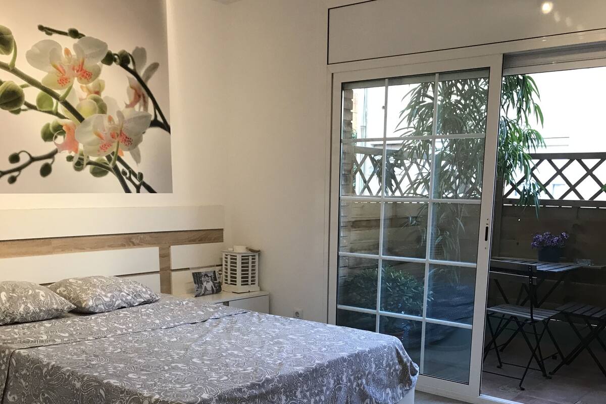 Doppelzimmer, Terrasse | Bügeleisen/Bügelbrett, kostenloses WLAN