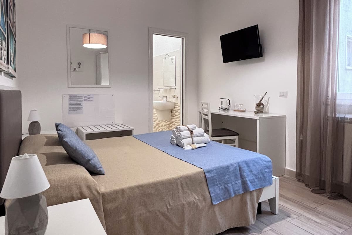 Habitación urbana | Ropa de cama de alta calidad y camas con efecto memoria