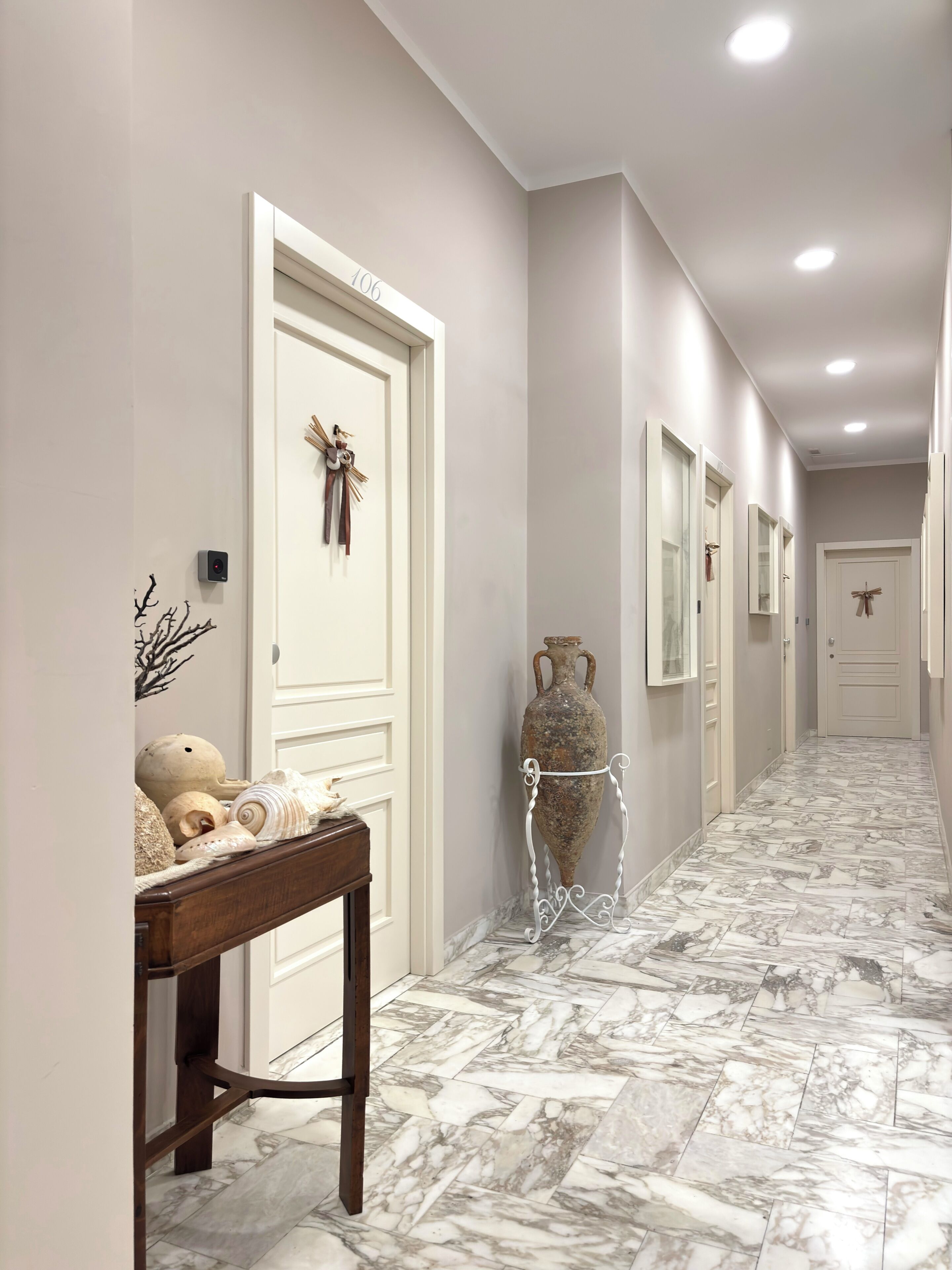 32–tuumainen äly-TV, jossa digitaalikanavat