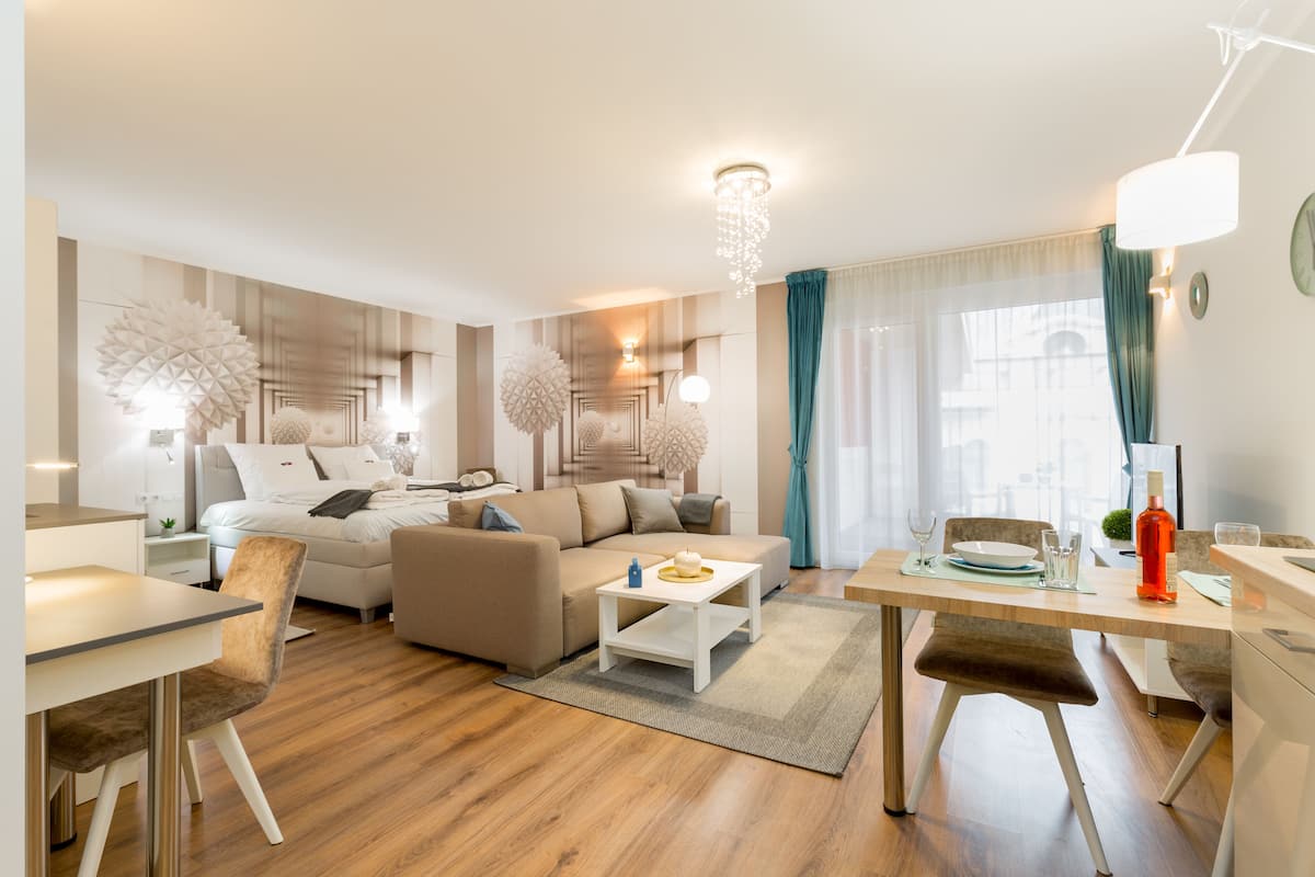 Deluxe Studio Suite | 2 bedrooms, premium bedding, memory foam beds, individually decorated