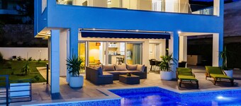 Villa Blue Wave amazing sea view and large swimming pool 