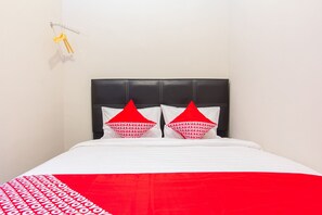 ห้องดีลักซ์ดับเบิล | โต๊ะทำงาน, Wi-Fi ฟรี, ผ้าปูที่นอน
