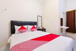 Quarto casal luxo | Escrivaninha, Wi-Fi de cortesia, roupa de cama