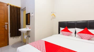 Habitación doble Deluxe | Escritorio, wifi gratis y ropa de cama