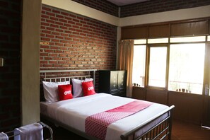 Free WiFi - Super OYO 1722 Villa Ciparay Indah Syariah (Garut)