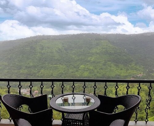 Valley View Suites