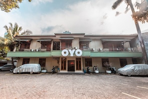 Exterior - OYO 1990 Kost Kuningan Executive Boading House Setiabudi (Jakarta)