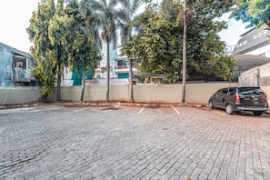 Free self-parking