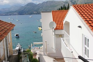 Exterior detail - Villa Vanda Seafront Apartments (Konavle)