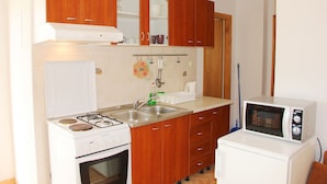 Superior Apartment, 2 Bedrooms, Sea View | Private kitchen - Villa Vanda Seafront Apartments (Konavle)