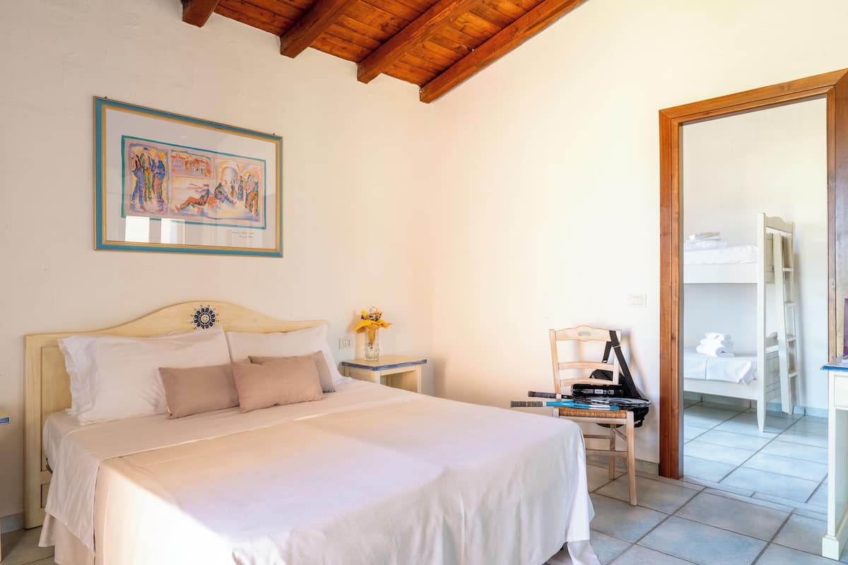 1 bedroom, minibar, in-room safe, bed sheets